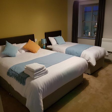 Lynch'S On The Pier Bed and Breakfast Castletownbere Εξωτερικό φωτογραφία